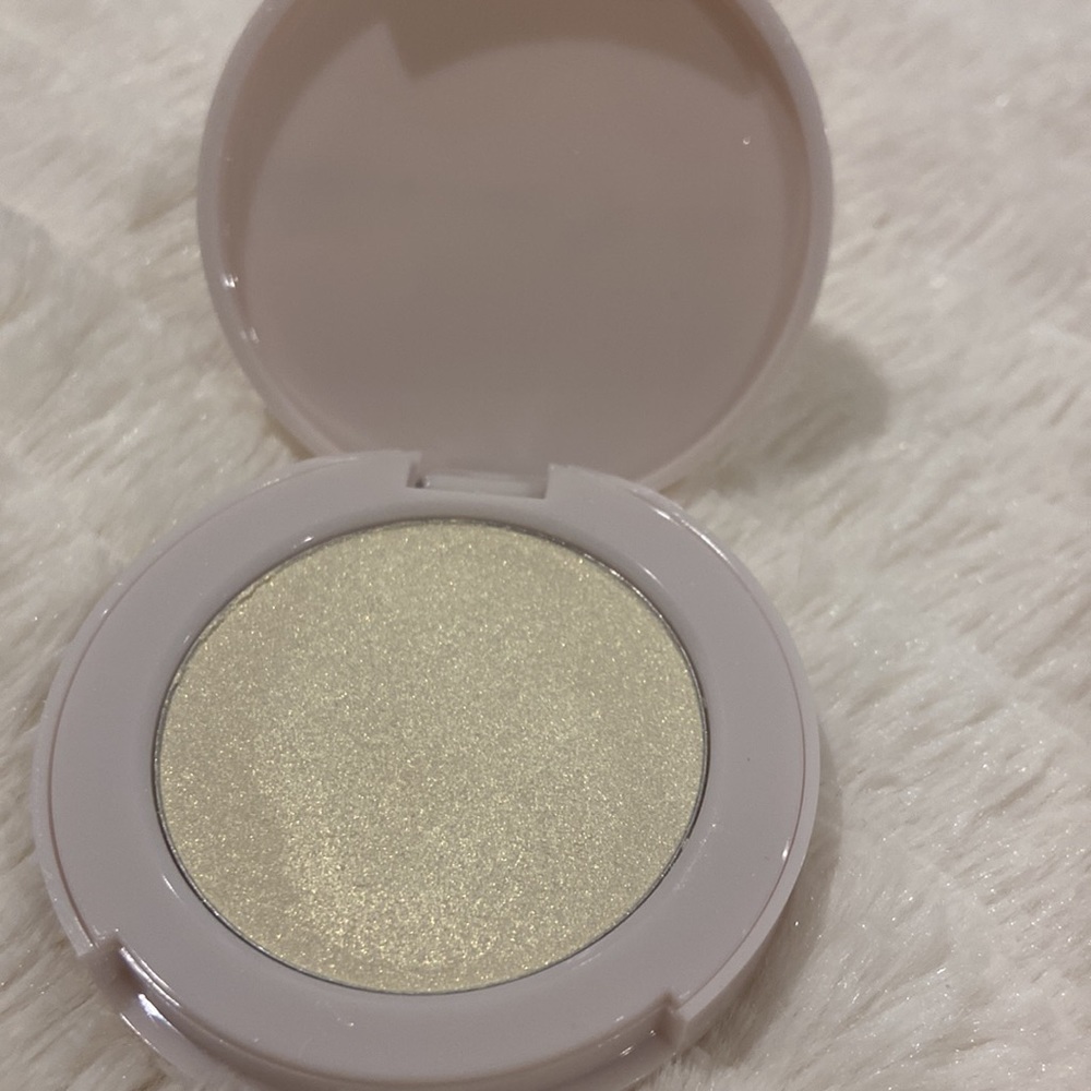 Coloured Raine Focal Point GlowLighter - Picture 2 of 3